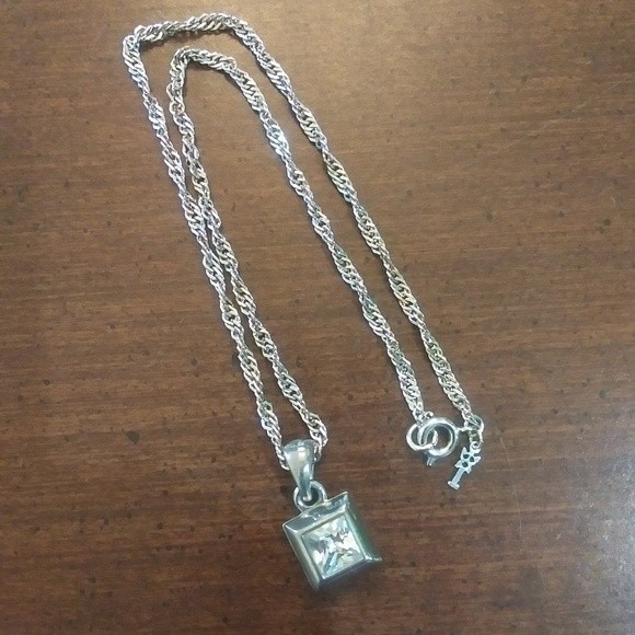 Crown Trifari Silver Tone Twist Chain 14" Square Rhinestone Pendant